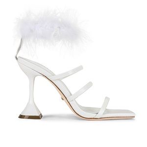 ZULA HEEL IN WHITE
RAYE - Size 9.5. Never worn.